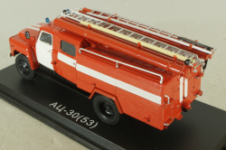 АЦ-30(53) пожарная автоцистерна на шасси Газ-53, красный с бел. полосами, SSM1266, SSM 1:43