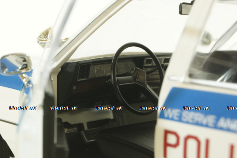 Chevrolet Caprice CAPS Chicago Police 1989, 19128, Greenlights 1:18