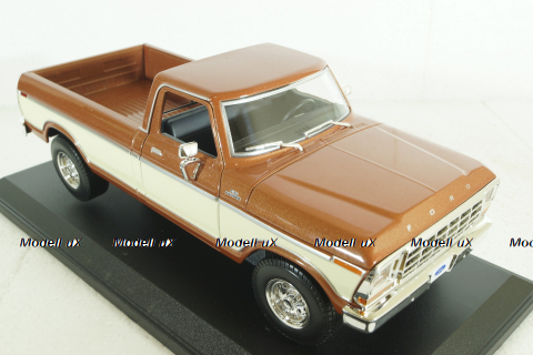 Ford F150 Pick-Up year 1979 brown, Maisto 1:18