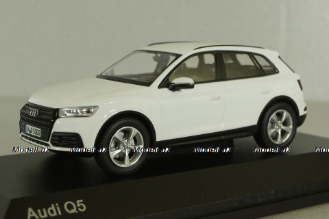 Audi Q5, ibis white, 2017, 5011605631, Iscale 1:43