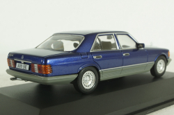 Mercedes 500SE W126 S-Klasse(1979), dark blue, IXO 1:43