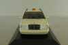 Mercedes E220 Disel (S124) Taxi 1994, beige, 430033596, Minichamps 1:43