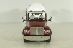 Kenworth T880 SFFA McNeilus bridgemaster mixer, red/white, 71062, Diecast Masters 1:50 Уценка!