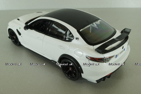 Alfa Romeo Giulia GTAm 2020 trophy white, BU01448, Bburago 1:18