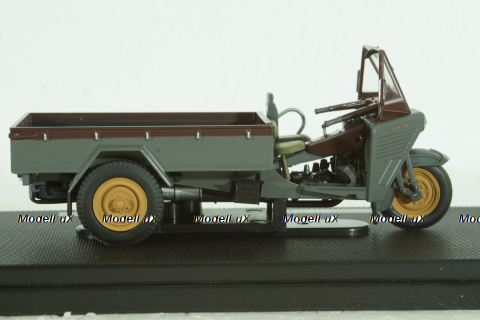 Mazda CT/1200 open 1950 grey/red, 44109, Ebbro 1:43