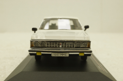 Газ-14 Чайка 1978 г., белая, IST146, IST 1:43