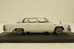 Газ-14 Чайка 1978 г., белая, IST146, IST 1:43