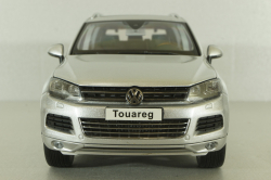 Volkswagen Touareg TSI 2010, silver, 08822CS, Kyosho 1:18