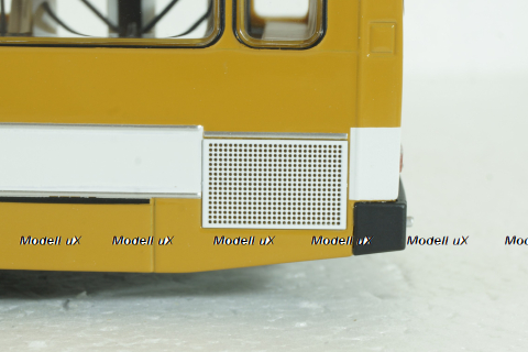 Лиаз-5256, охра с белой полосой, DEMPRICE 1:43 