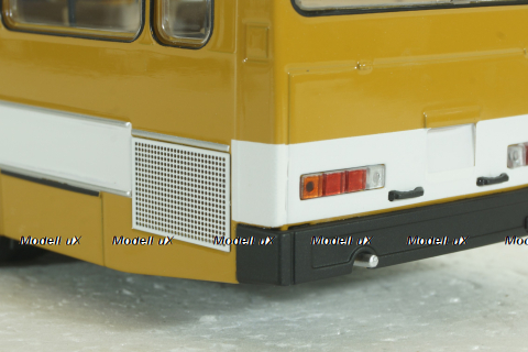 Лиаз-5256, охра с белой полосой, DEMPRICE 1:43 