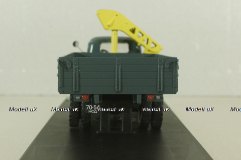 УралЗис-355М с гидрокраном модели 4030 1969, МБК 1:43