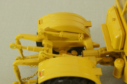 К-701 Кировец, трактор 1971, желтый Minigrad 1:43