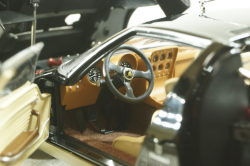 Lamborghini Miura SVR black/gold, 08319BKG, Kyosho 1:18