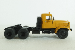 КРАЗ-258Б1 седельный тягач, TR1012, Наши грузовики 1:43