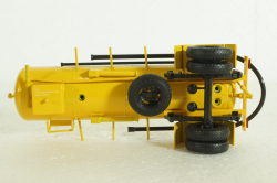 Полуприцеп-цементовоз ТЦ-4 1960, арт.100718, АвтоИстория 1:43