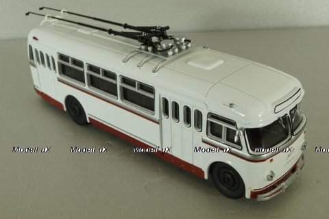 КТБ-4 (Киев-4) 1963, белый/красный, Советский автобус 1:43 Уценка!