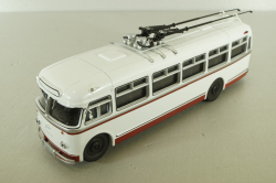 КТБ-4 (Киев-4) 1963, белый/красный, Советский автобус 1:43 Уценка!