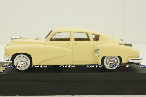 TucKer-11e, salon int.du modele reduit, Solido 1:43