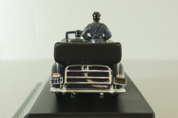 Lancia Astura IV serie Ministeriale 1938 with 3 figuren, Starline 1:43