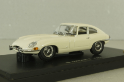 Jaguar E-Type Coupe 1961, white, 03062W, Kyosho 1:43