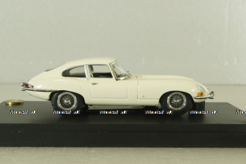 Jaguar E-Type Coupe 1961, white, 03062W, Kyosho 1:43