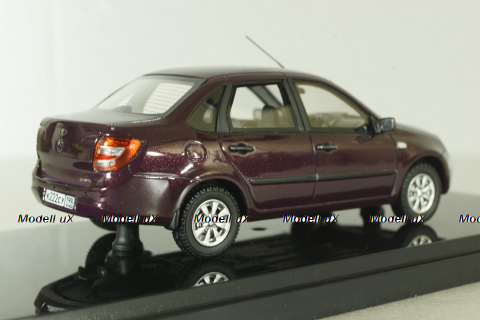 Ваз-2190 Granta Lux 2013 г.,фиолетовыйб 221904, DiP Models 1:43