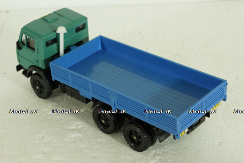 Камаз-5320 бортовой, зеленый/синий, Арек  1:43