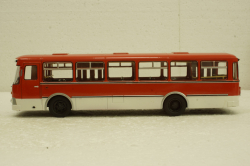 Лиаз-677М, красный/белый, Советский Автобус 1:43
