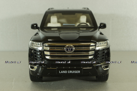 Toyota Land Cruiser 300 2021, black, C0852, Che Zhi 1:18