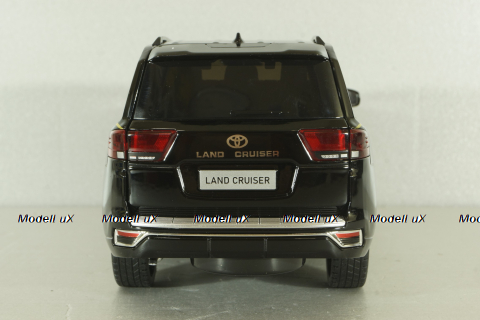 Toyota Land Cruiser 300 2021, black, C0852, Che Zhi 1:18