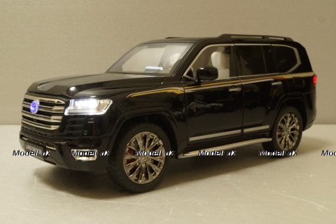 Toyota Land Cruiser 300 2021, black, C0852, Che Zhi 1:18