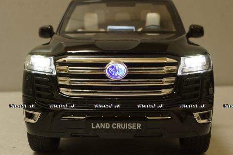 Toyota Land Cruiser 300 2021, black, C0852, Che Zhi 1:18
