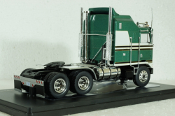 Kenworth K100 Aerodyne (1976), green, TR182, IXO 1:43