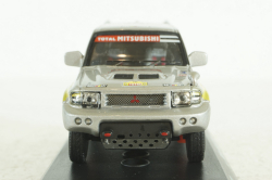 Mitsubishi Pajero Rally Dakar,  Cararama 1:43