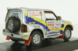 Mitsubishi Pajero Rally Dakar,  Cararama 1:43