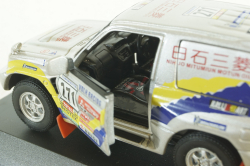 Mitsubishi Pajero Rally Dakar,  Cararama 1:43