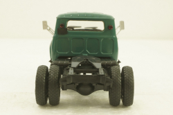 Зил-130В1 тягач, зеленый, АвтоИстория 1:43