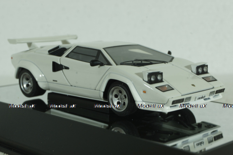 Lamborghini Countach 5000S 1982 white, 54533, AutoArt 1:43
