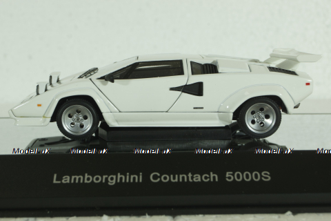Lamborghini Countach 5000S 1982 white, 54533, AutoArt 1:43