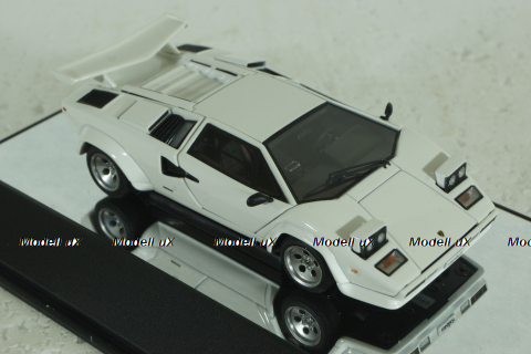 Lamborghini Countach 5000S 1982 white, 54533, AutoArt 1:43