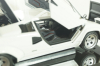 Lamborghini Countach 5000S 1982 white, 54533, AutoArt 1:43