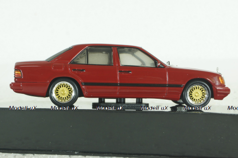 Mercedes 300E (W124) Saloon 1984 red, CLC544, IXO 1:43