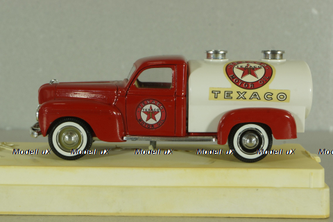Dodge Tanker Texaco, red, Solido 1:43
