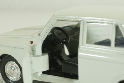 Иж-1500 Комби, белый, Агат 1:43