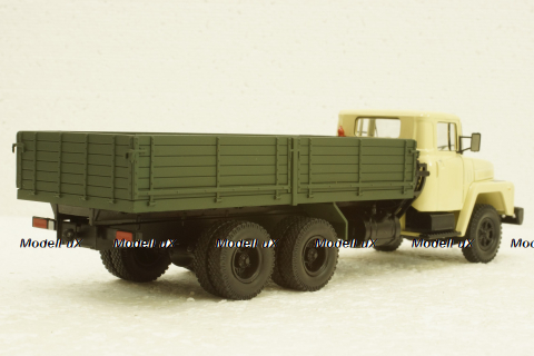 Краз-250 борт бежевый/зеленый 1977, Н204, Наш Автопром 1:43