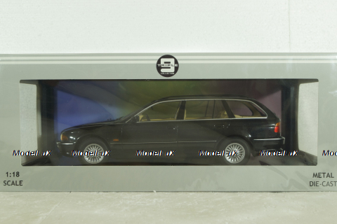 BMW 520 Touring (E39) 1998, blackmetallic, 5 Series, T9-1800394, Triple9 1:18