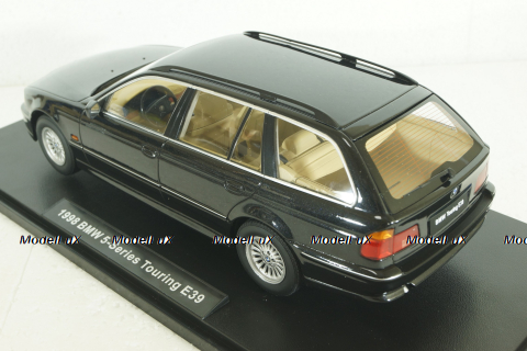 BMW 520 Touring (E39) 1998, blackmetallic, 5 Series, T9-1800394, Triple9 1:18