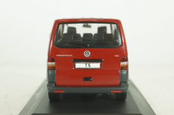 Volkswagen T5 red 2003, CLC564,  IXO 1:43
