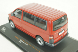 Volkswagen T5 red 2003, CLC564,  IXO 1:43