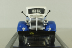 Federal 45M tractor 1946, blue/white, TR205, IXO 1:43